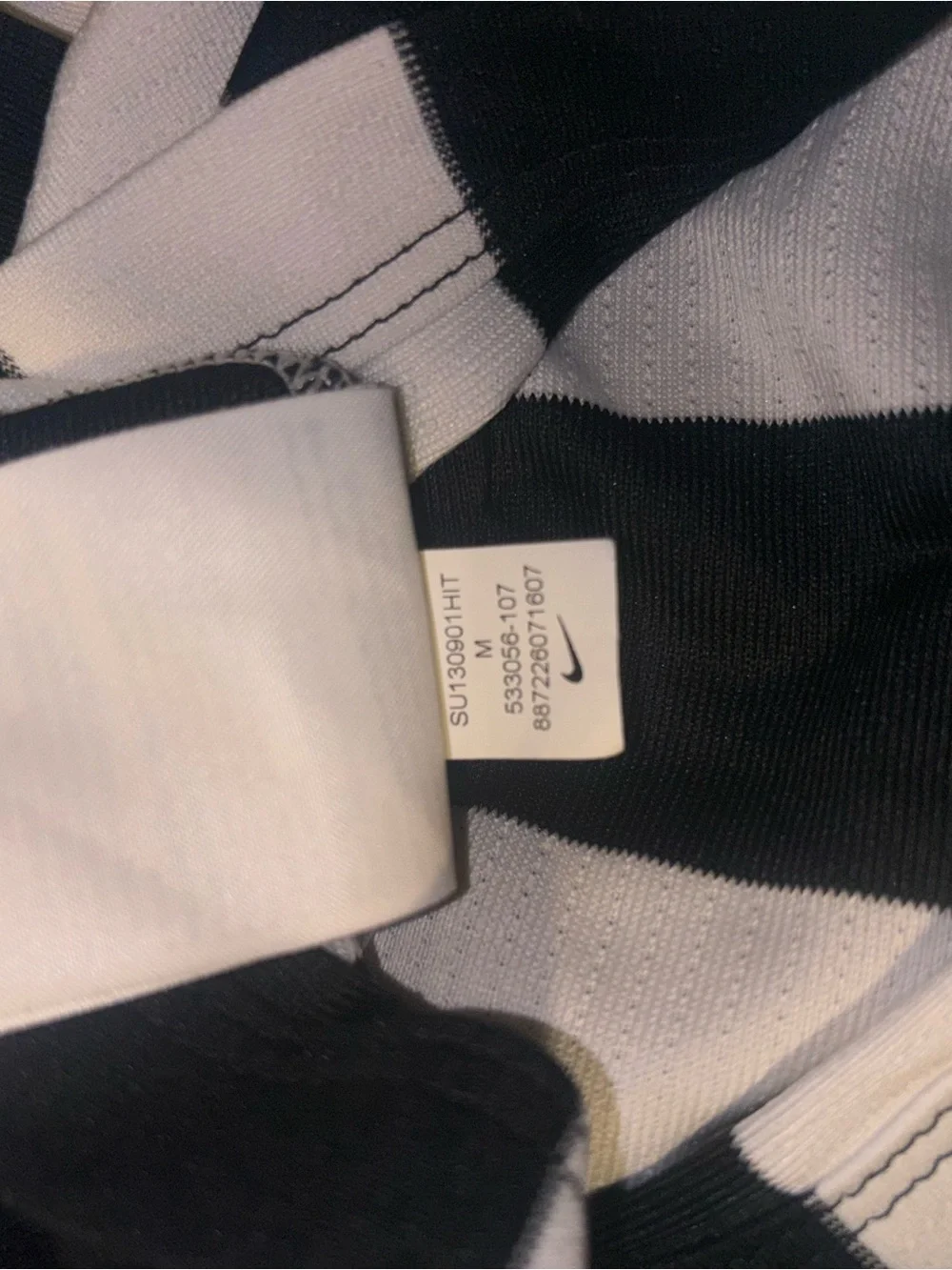 Authentic 2013/14 Nike Juventus Home Jersey - Size M (Flawed Tevez 10)